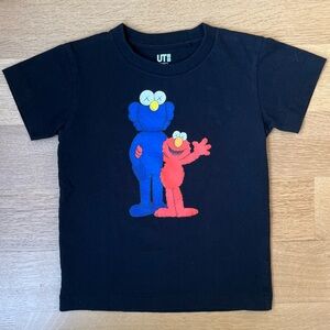 Uniqlo x KAWS Sesame Street Elmo And Cookie Limited Edition T-Shirt 3-4Y/3T-4T